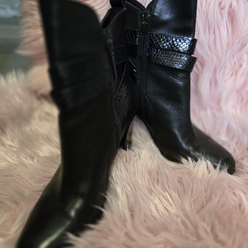Donald J. Pliner Black Heeled Boots